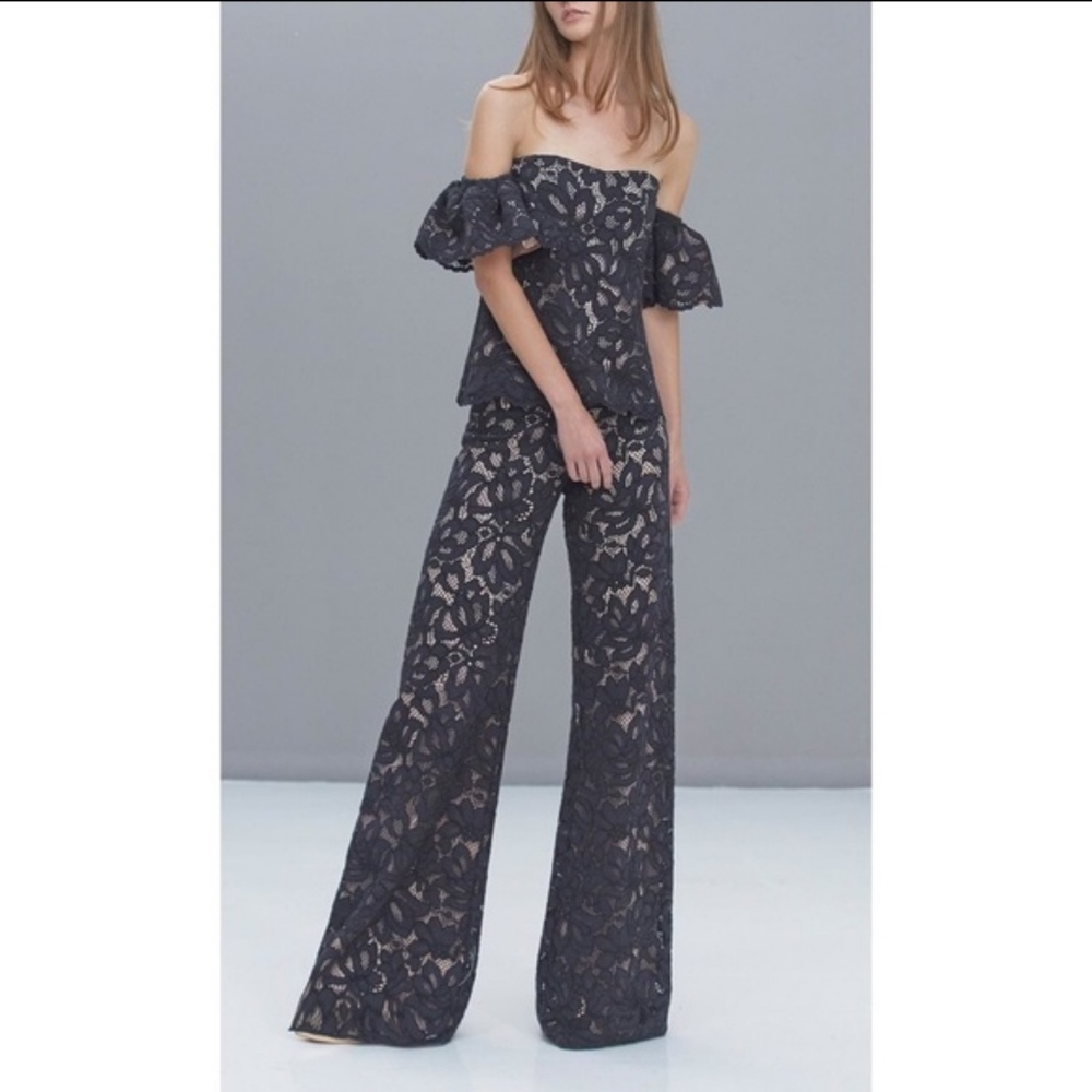 $429 ALEXIS VALENTINO BLACK LACE TOP XS - Picture 2 of 7